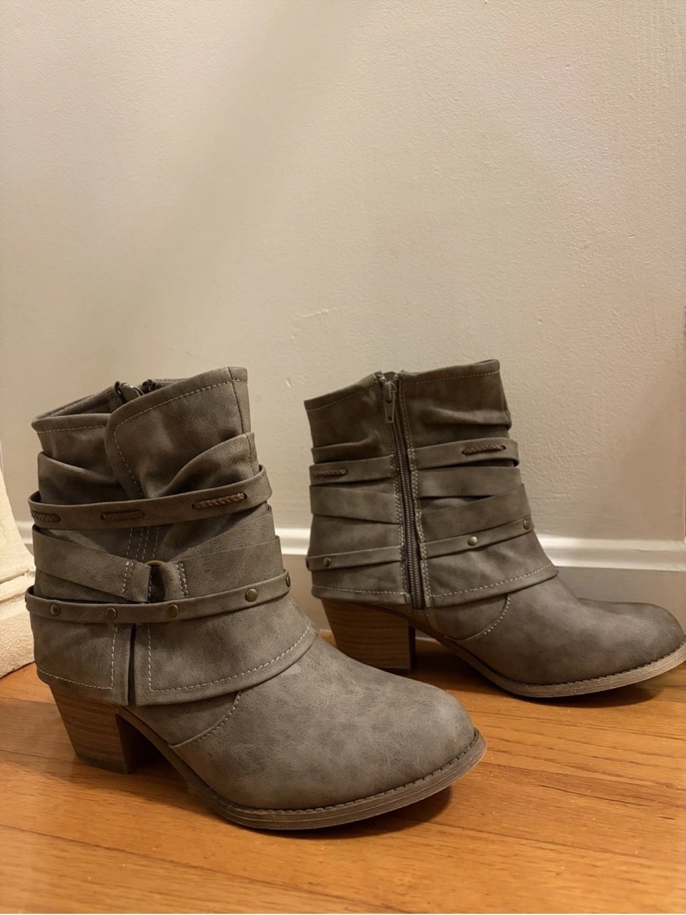 Jelly Pop Women’s Ankle Boots Renee Stone Distress Size 8.5 M NIB